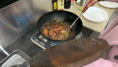 【佳歌廚房】全家都愛吃的可樂雞翅，你學(xué)會(huì)了嗎？