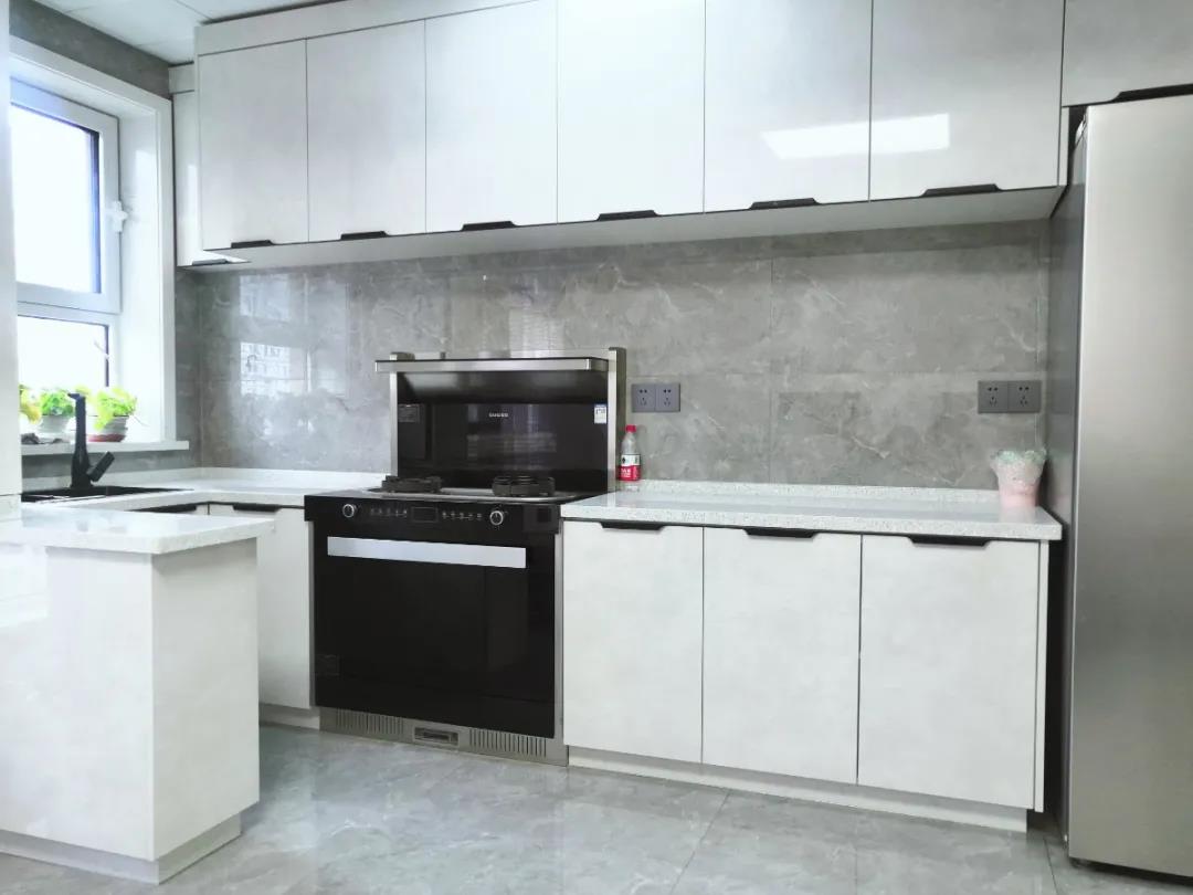 白色廚房不耐臟？佳歌集成灶讓你裝修更隨心！