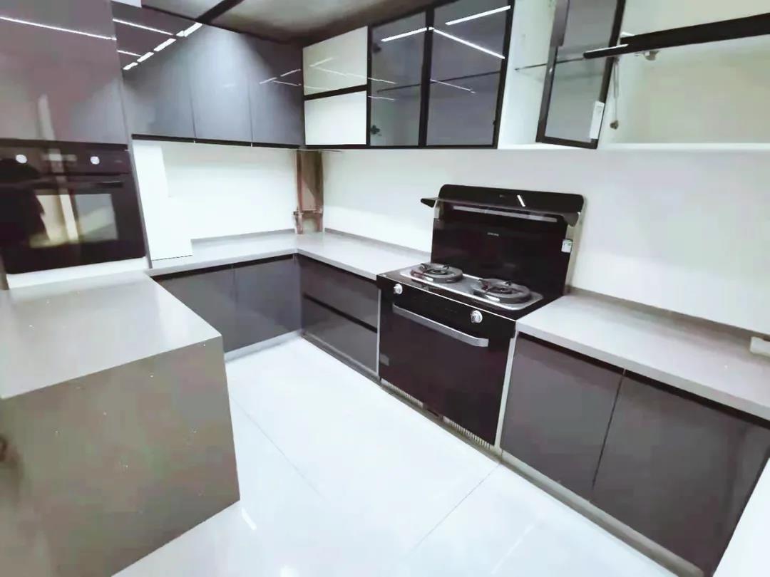 佳歌H5集成灶，打造時(shí)尚現(xiàn)代感廚房！