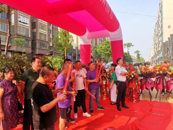 【喜報(bào)】熱烈祝賀佳歌集成灶湖南常寧旗艦店重磅升級(jí)，盛大開業(yè)！