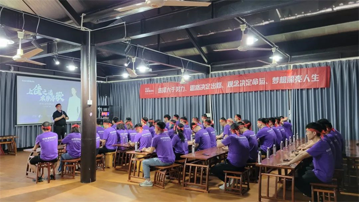 佳歌集成灶“上佳之選 乘勢高歌”招商峰會啟動會順利召開！