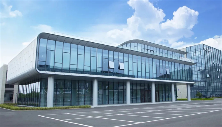 嵊州市委常委陳鑫云一行蒞臨佳歌二期智能化新工廠參觀考察！